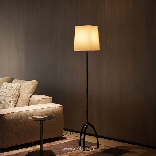 Bronze Trépied Floor Lamp