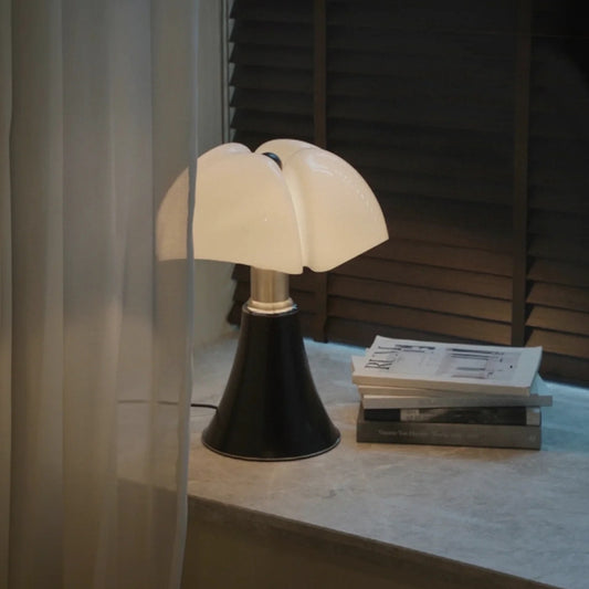 Pipistrello table lamp