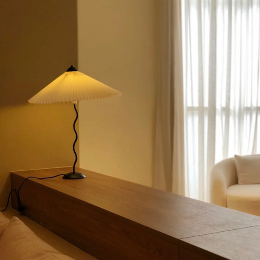 Squiggle Table Lamp