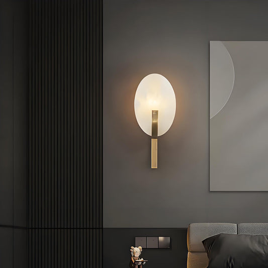 Luxurious Alice Alabaster Wall Lamp: A Work of Art that Illuminates Your Space