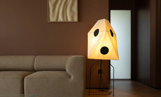 A Poetry of Light and Shadow: The Artistic Journey of the Akari UF3-Q Floor Lamp
